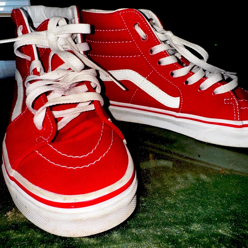 Classic Old School Red Hi-top Vans